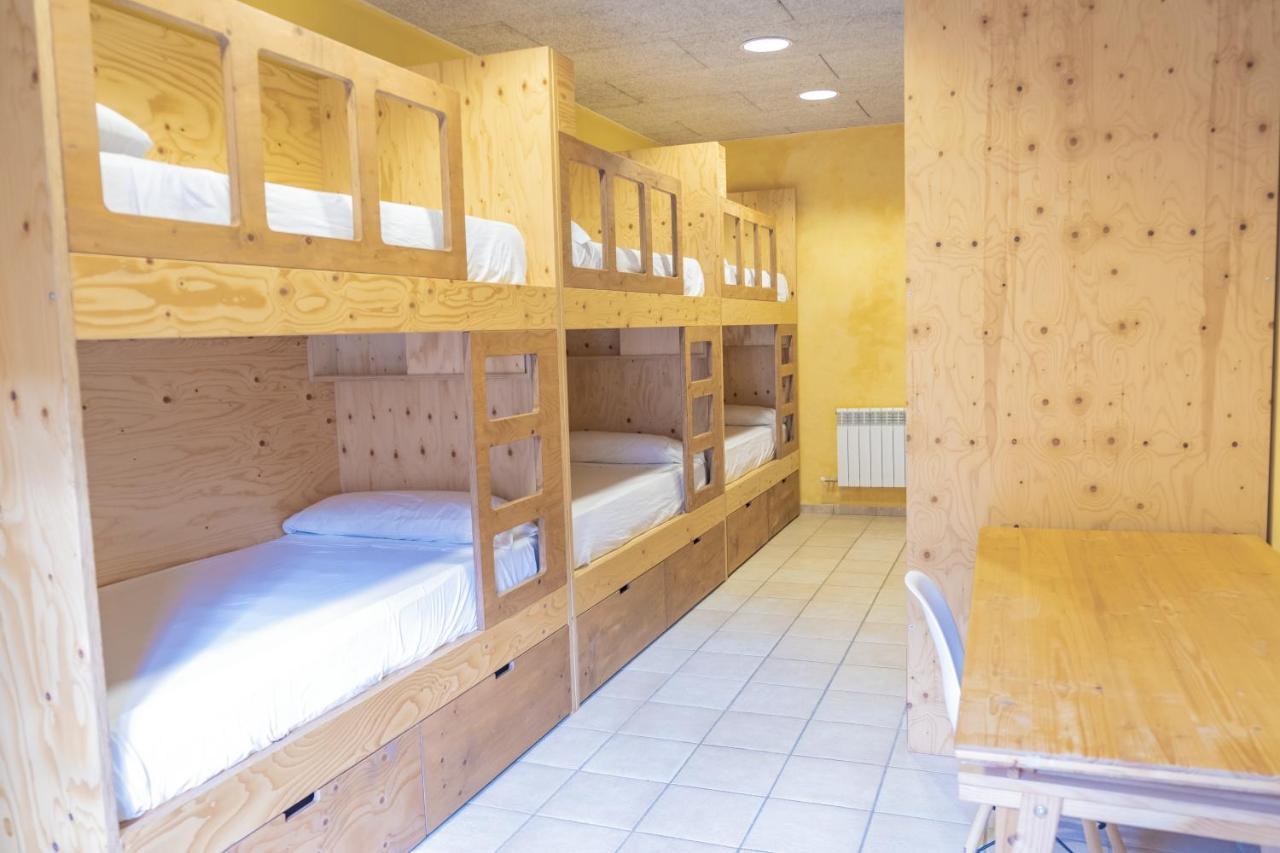 La Rectoria D'Albanya Albergue Exterior foto