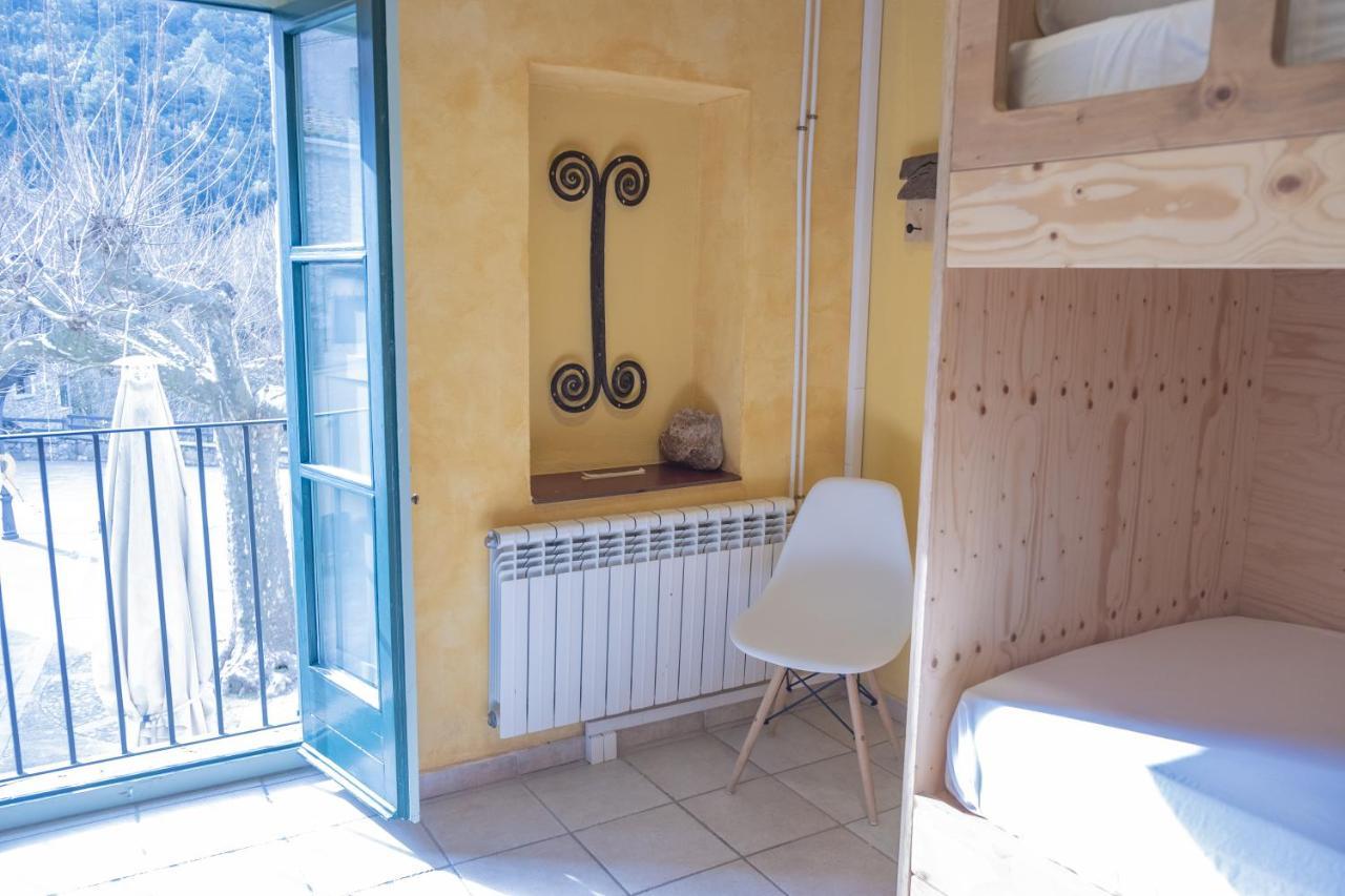 La Rectoria D'Albanya Albergue Exterior foto